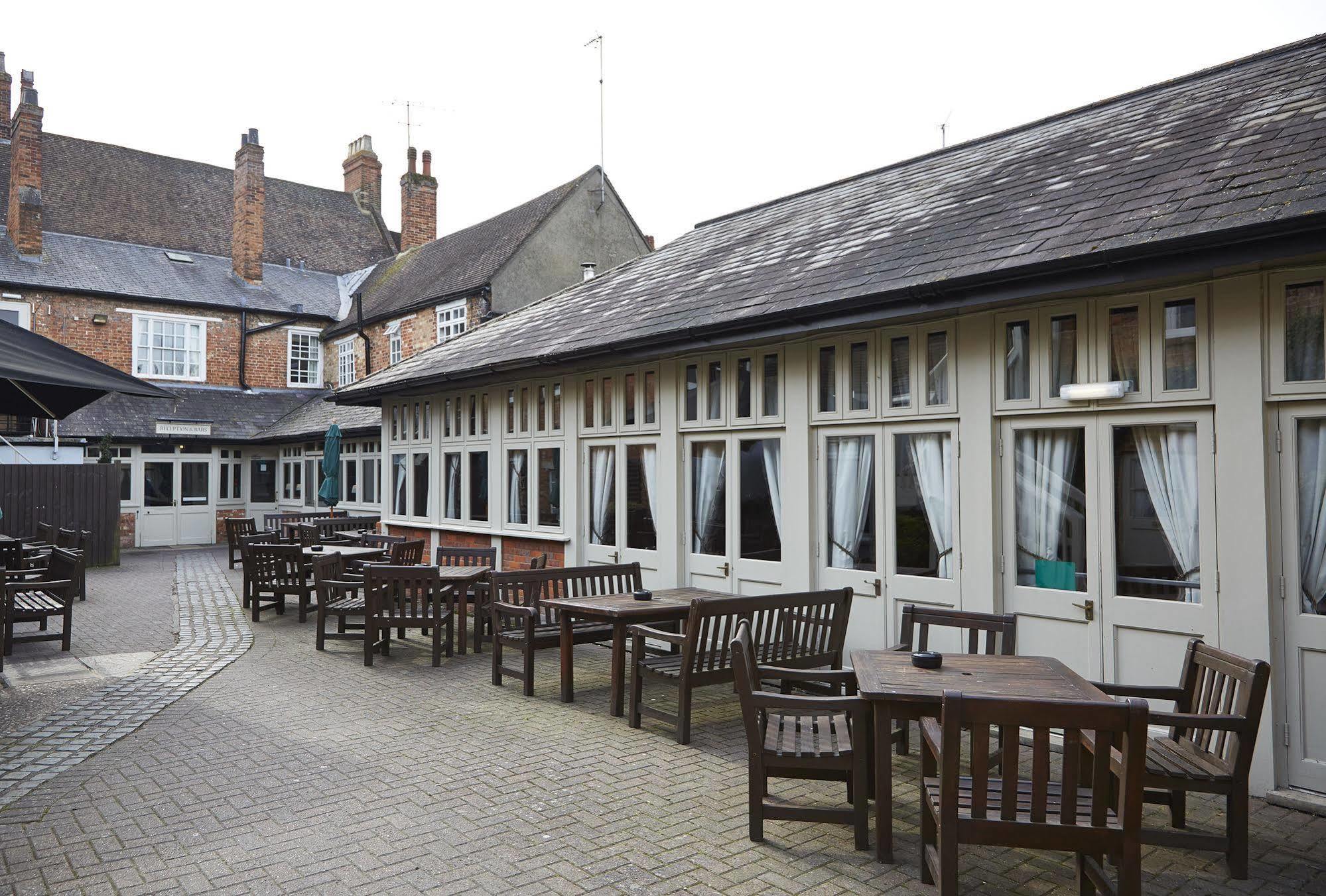 Cock Hotel By Greene King Inns Stony Stratford Buitenkant foto